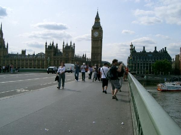 Über die Westminster Bridge gehts zurück.