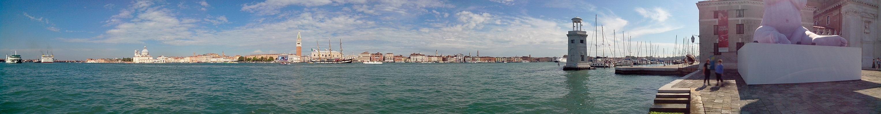 Schönes Panorama der Promenade von Venedig.